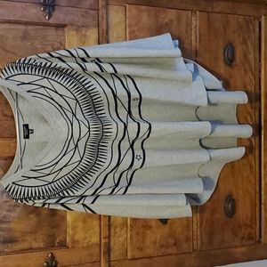 La Belle Roc Rocawear Poncho, Size Medium.